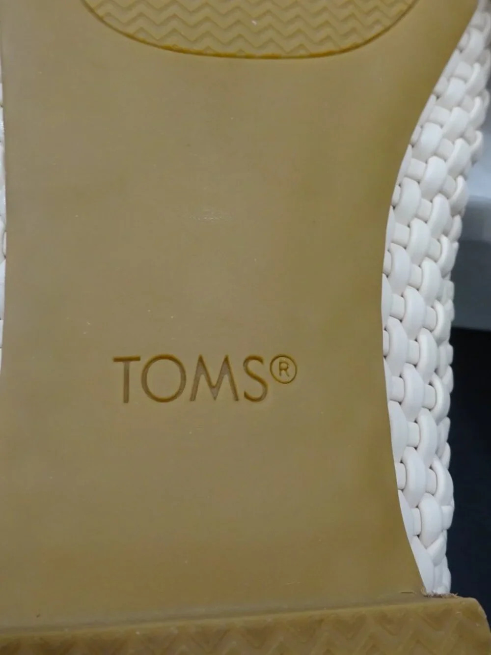 TOMS Ivory Woven Ballet Flats - Size 9.5